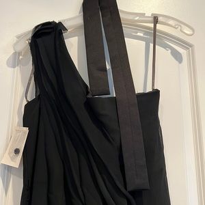 Vera wang bridesmaid dress in black never work or tailored
